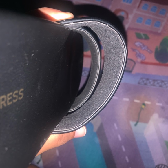 Express slides. - Picture 3 of 4